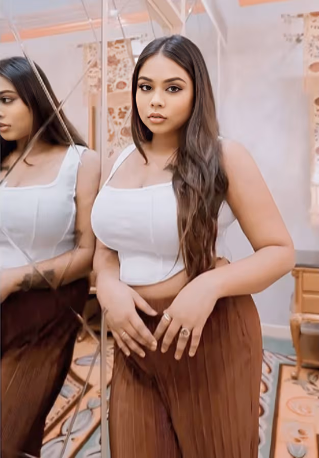 Horny Famous Chubby Model Oasi Das Teasing In Orange Saree And Showing Herself Fully Nude With Horny Moves