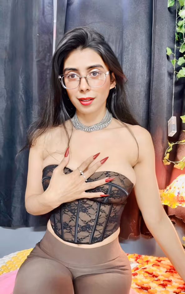 Demanding Supersexy Babe Aqsa Pervaiz Teasing In Bikini And Her Private Photos And Onlyfans Clips