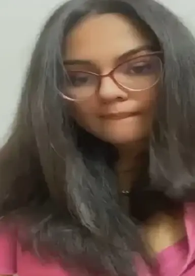 Horny Chashmish Girl Spreads Pussy Lips for Lover