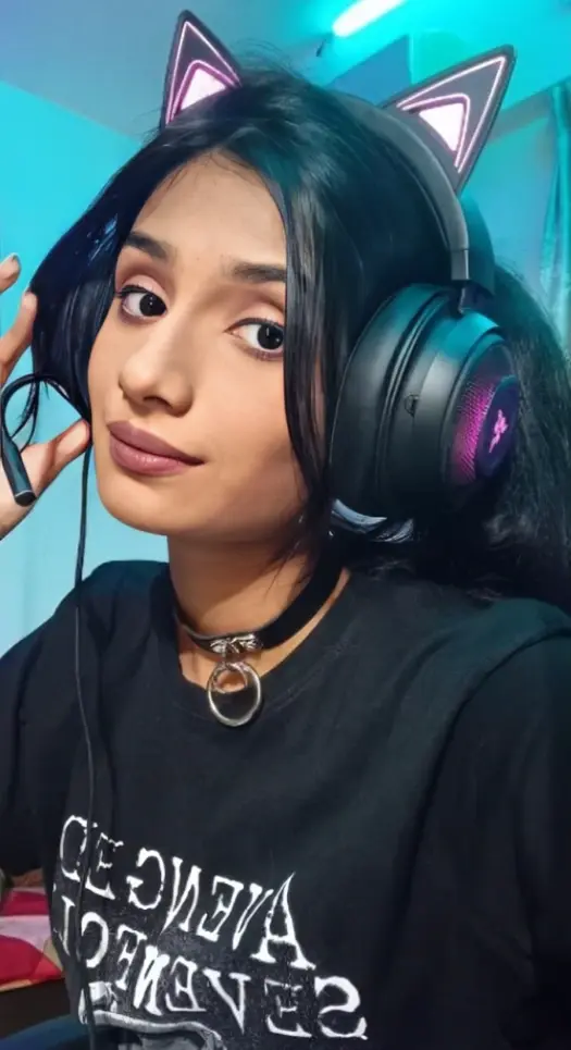 Desi Cute Very Beautiful Slim Gamer Girl Streamer Homemade Full Nude Sexy Dress Strip Modeling 310 Pics & Video Collection