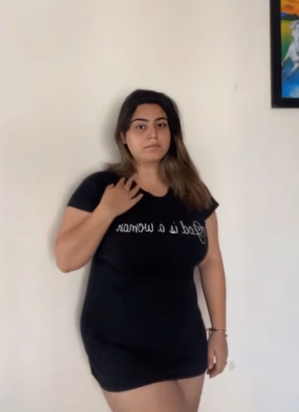 Famous Chubby Model Shweta Pandita Showing Her Big Ass And Juicy Boobs In Bathroom Clip