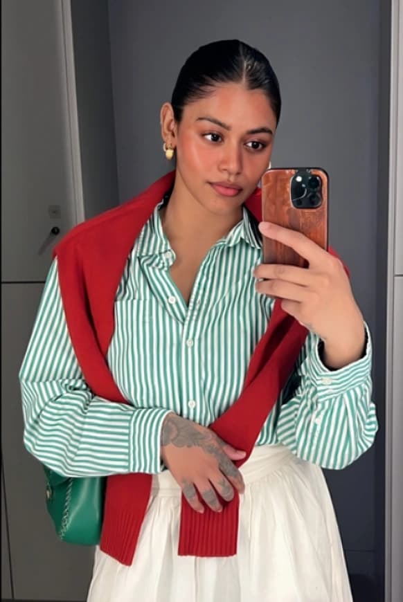 Horny Famous Model Rizwana Matin Aka Naleybynature Showing Her Big Boobs And Giving Hard Blowjob To Her Boyfriend