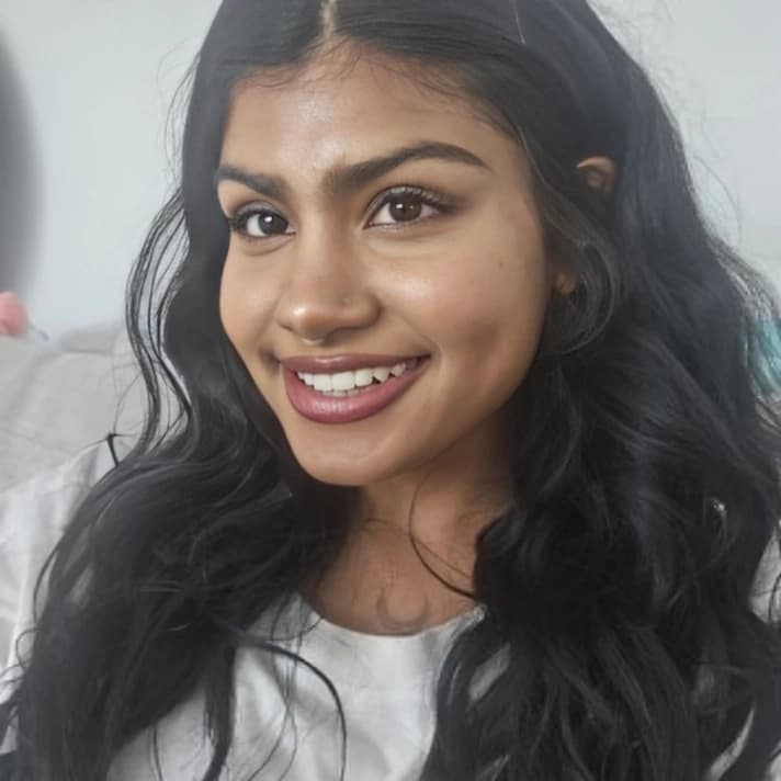 Horny Chubby Nri Babe Katara Showing Her Juicy Huge Boobs And Rubbing Tight Pussy Hard