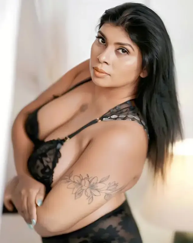 Hot desi bhabhi Nandana Krishnan Pussy Masturbation and Fingering private leaked clips