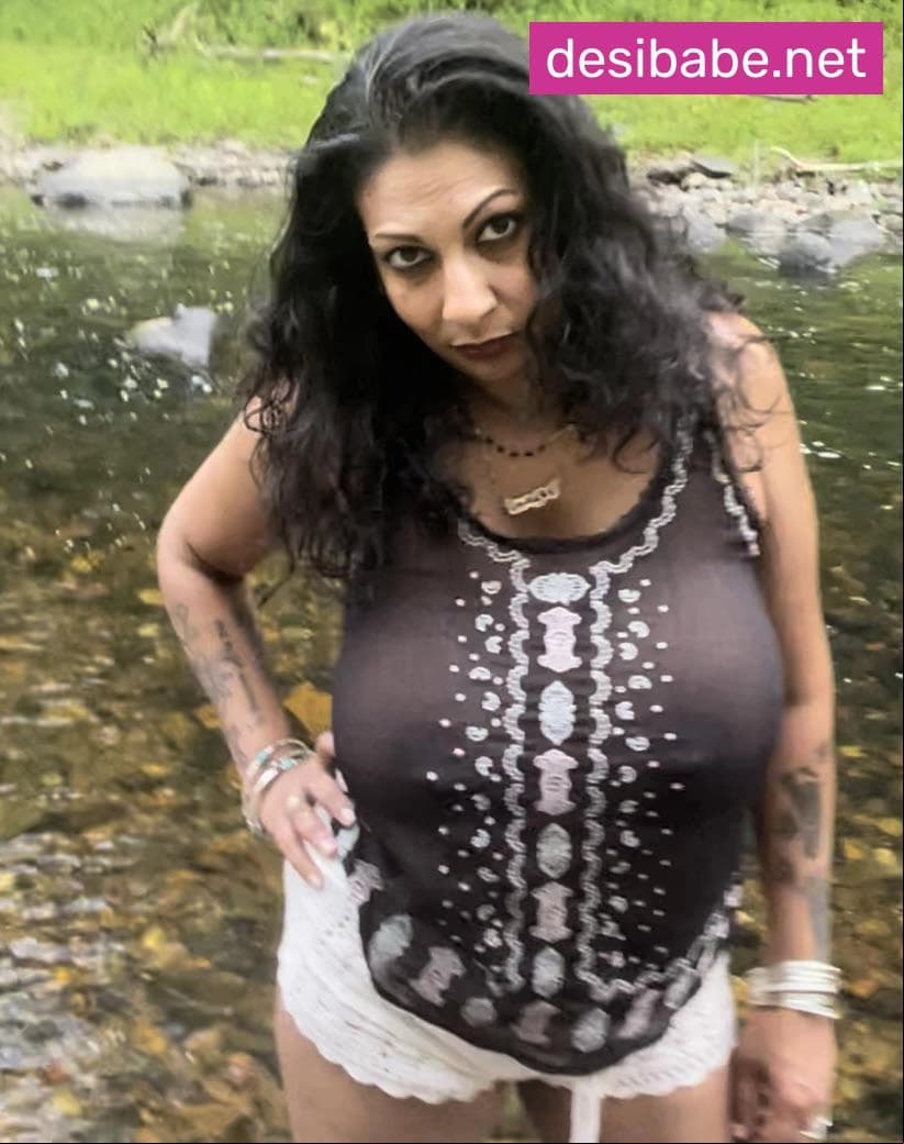 Image of Indian NRI Busty Horny Naughty Milf Aunty Fully Nude Private Sexy Big Boobs And Big Ass Show Sucking BBC Public Nudes Pics