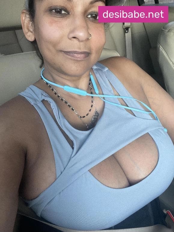 Image of Indian NRI Busty Horny Naughty Milf Aunty Fully Nude Private Sexy Big Boobs And Big Ass Show Sucking BBC Public Nudes Pics