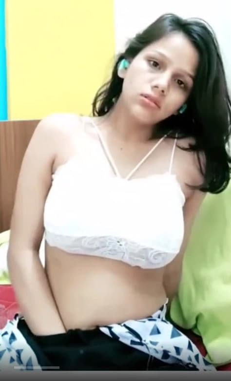 Chamet Girl Deetya Licking Armpits and Showing Boobs on Live ~ with Face