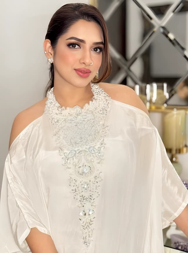 Image of Famous Celebrity Actress Scandal: Full Nude CCTV Footage Leaked in 9+ Min Video