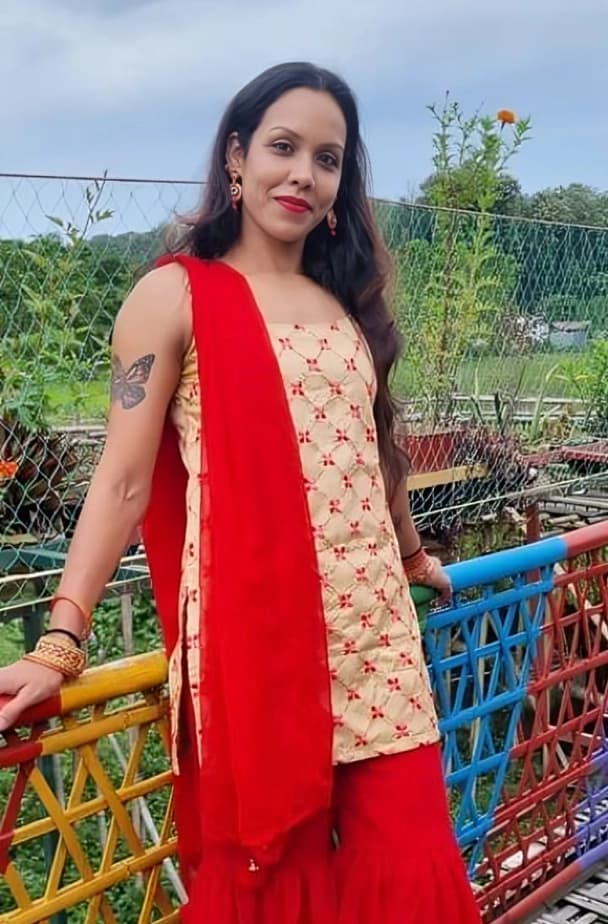 Horny Desi Fitness Influencer Fucking Hard Fully Nude By Boyfriend Leaked Sextape