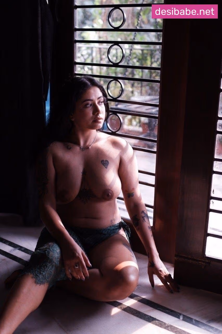 Image of Insta Babe Yajna Seni Viral Leaked Semi Nude Photos Boobs Shows