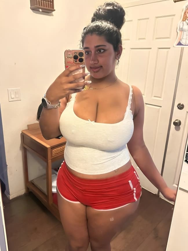 Image of Sexy Chubby Insta Gamer Tanvi Khaleel Gives Messy Blowjob And Fucking From Behind Sex Clips
