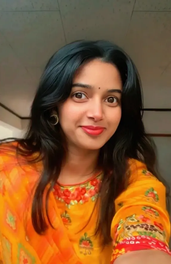 Horny Famous Girl Sapna Shah Masturbating Fully Nude Rubbing Her Pussy With Toilet Brush Clip