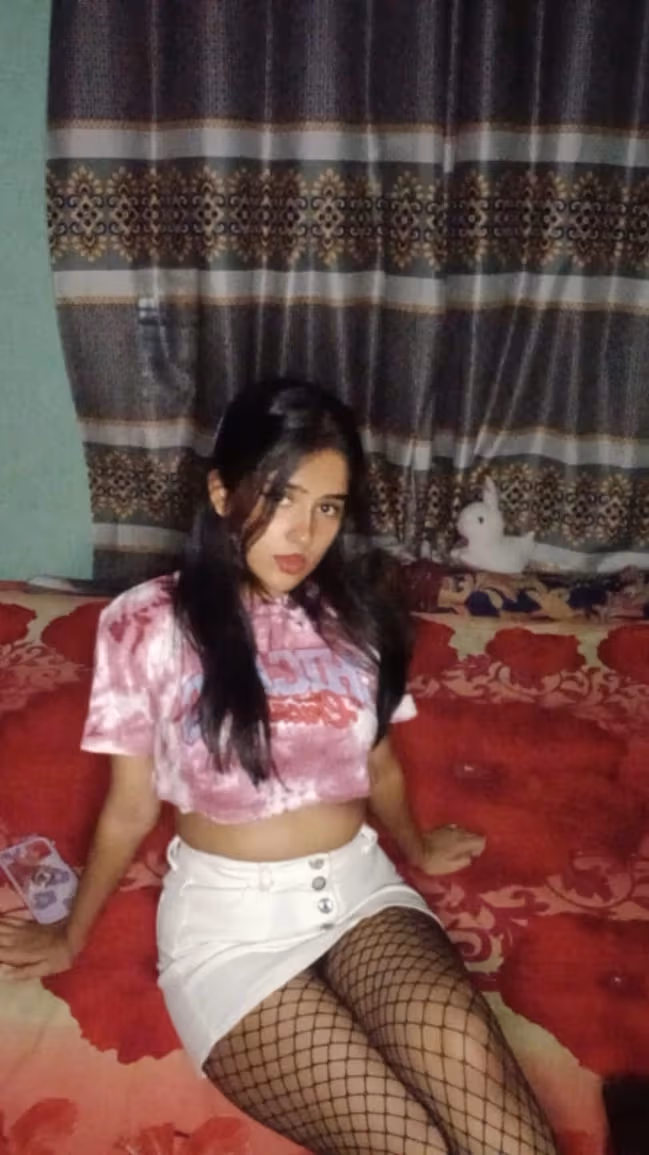 Image of Beautiful Horny Girlfriend sending her nudes and Showing Boobs and juicy Pussy leaked video